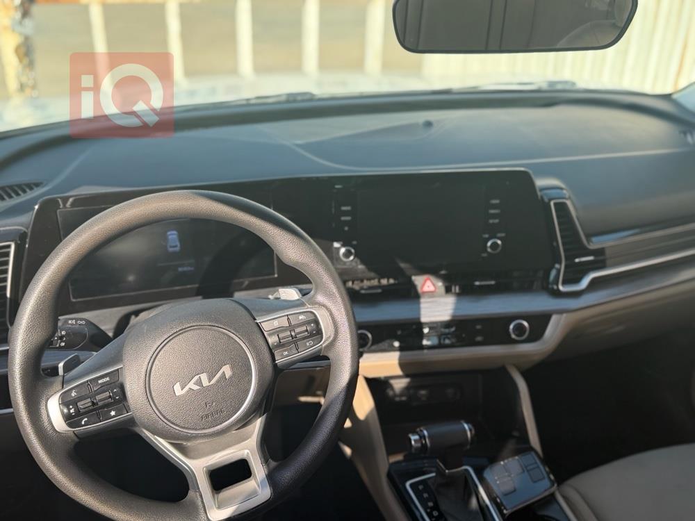 https://cdn.iqcars.ioce1a7286-b974-4485-8ae2-418ca2fb0dc1_4.jpg